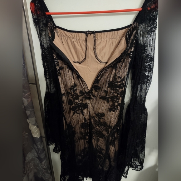 Long Sleeve Black Lace Dress - Picture 7 of 7